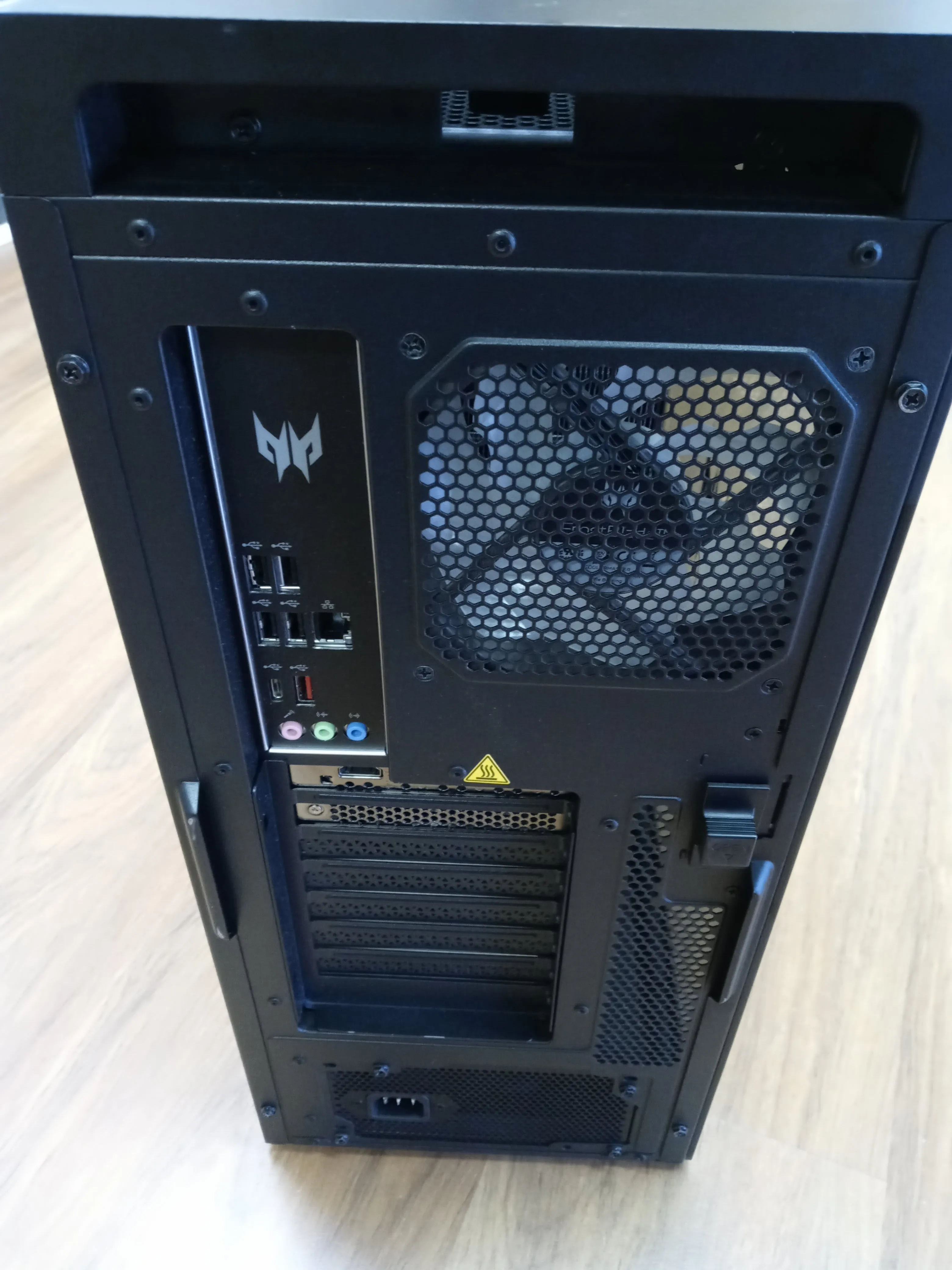 Acer Predator Orion 5000 Gaming PC Intel i7-13700F 16GB 1TB SSD RTX 4060 Ti 8GB