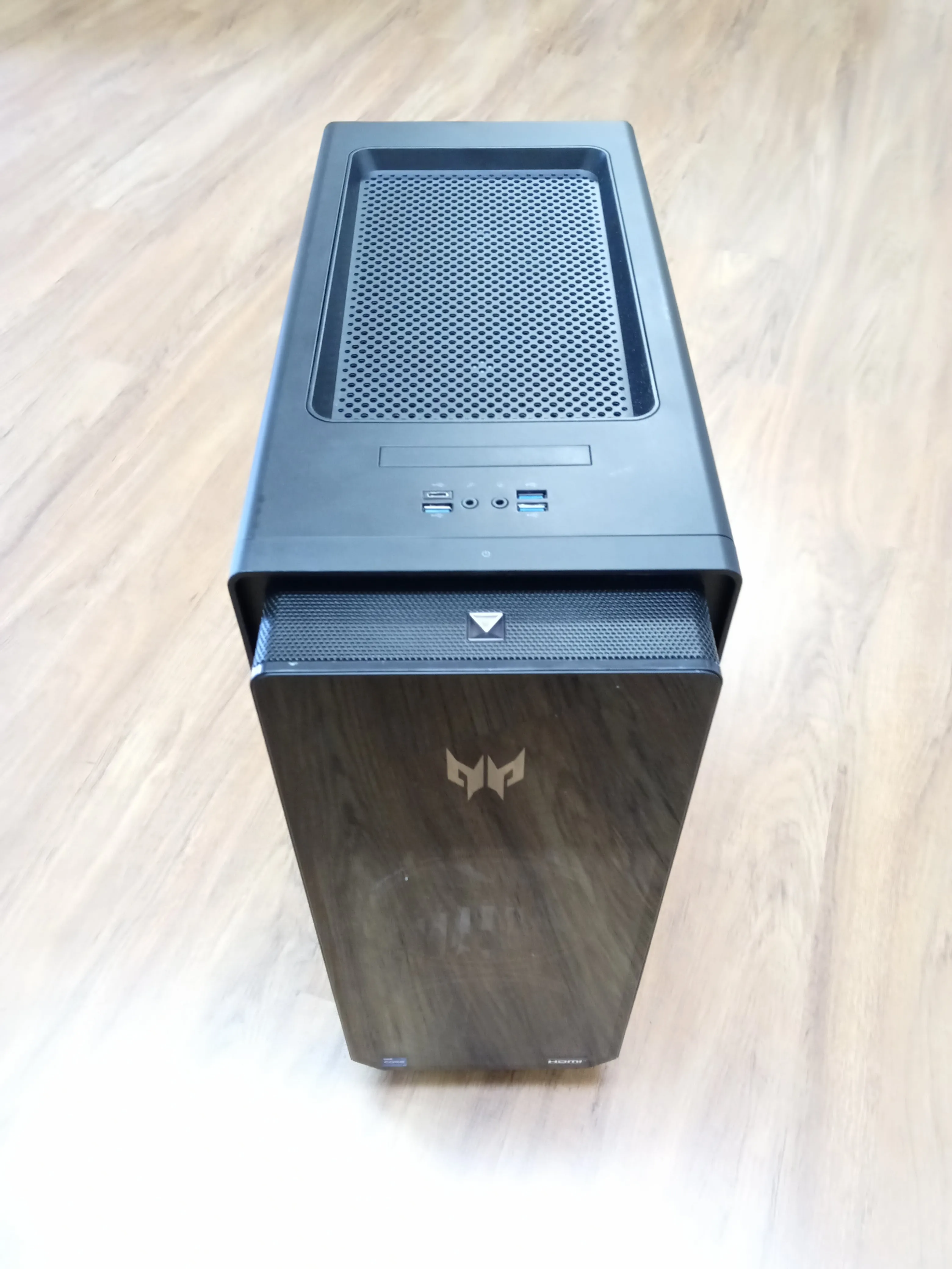 Acer Predator Orion 5000 Gaming PC Intel i7-13700F 16GB 1TB SSD RTX 4060 Ti 8GB