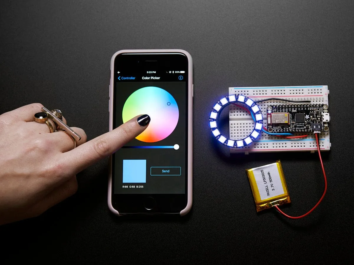 Adafruit Feather 32u4 Bluefruit LE