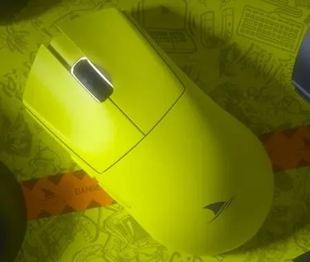 Darmoshark M3-S Varun 2KHz Wireless Gaming Mouse - Yellow