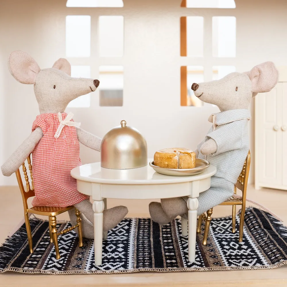 Maileg dining table for mice