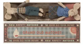 Maileg Grandma & Grandpa Mice matchbook