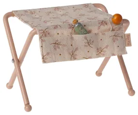 Maileg Miniature Baby Mouse Nursery Table – Rose