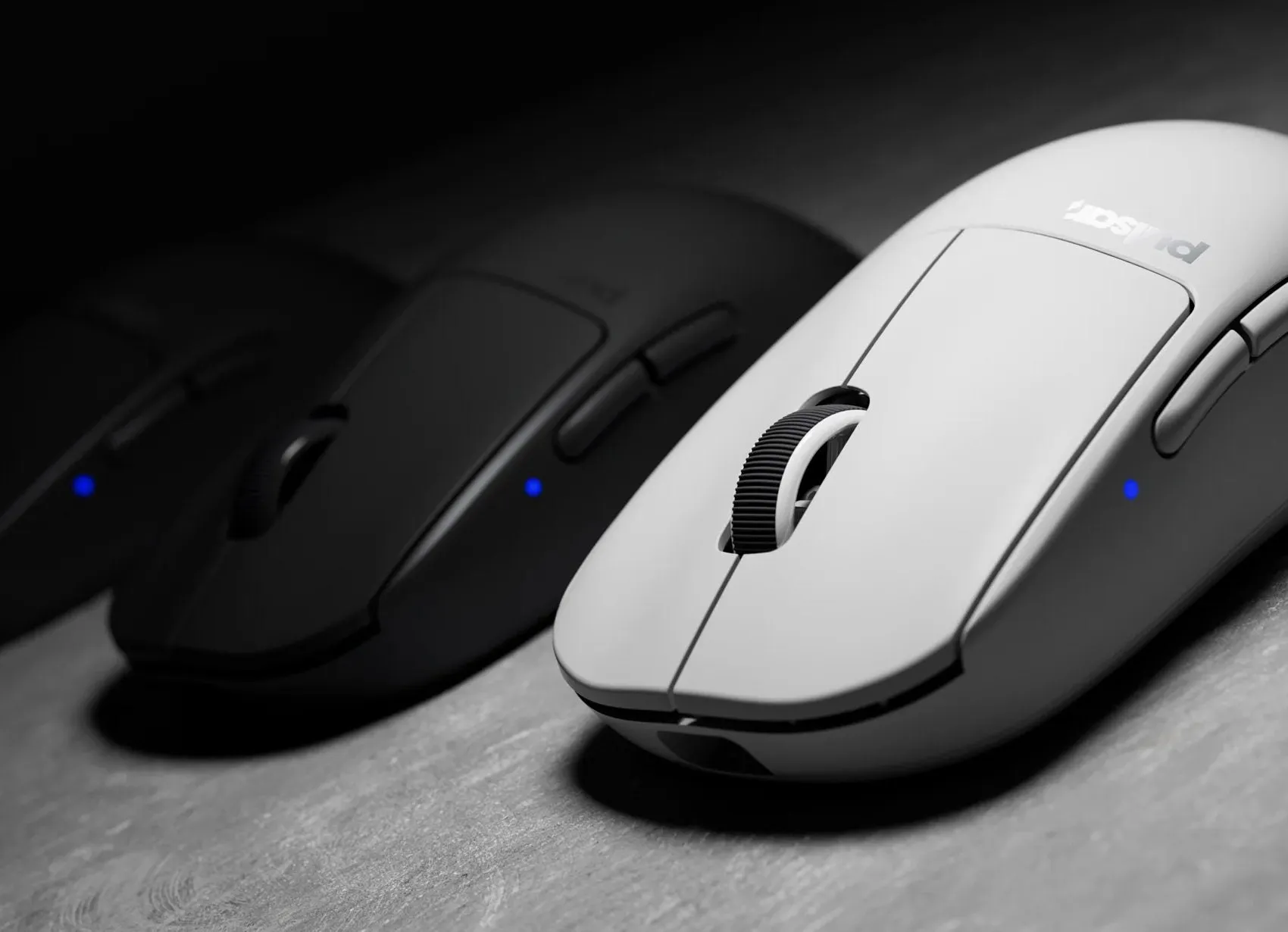 Pulsar X2 v3 Medium Wireless Gaming Mouse