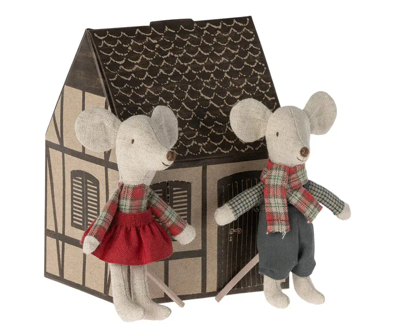 Winter Mice Twins
